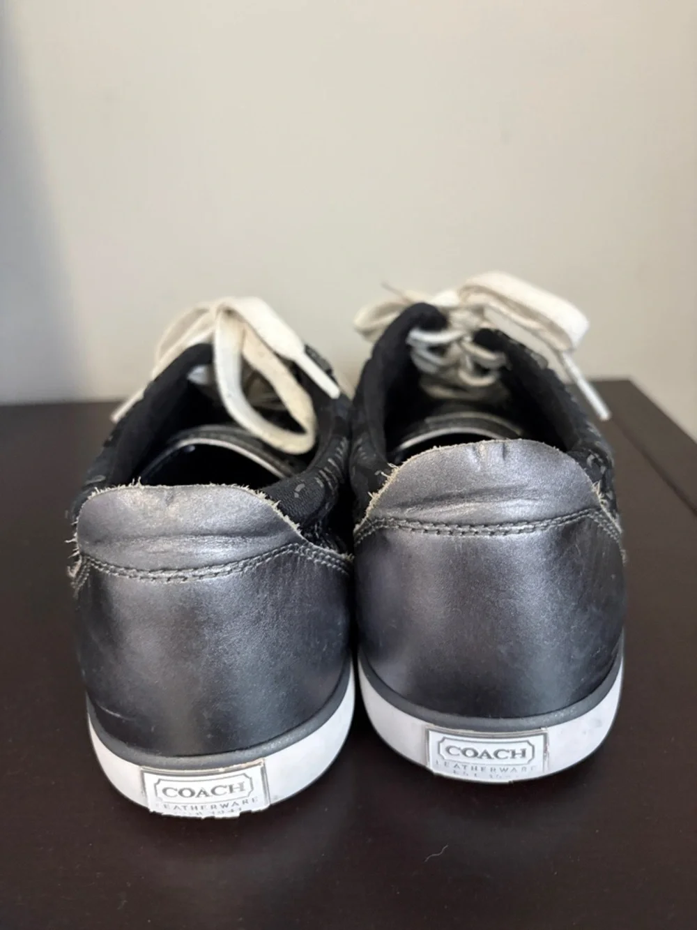 Coach Barrett Black Silver Graffiti sneakers logo low top canvas Sz 9.5